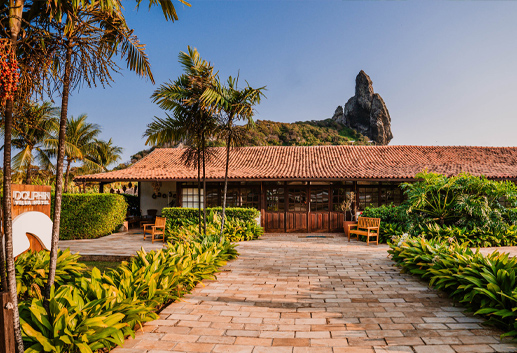 Dolphin Noronha Villa Hotel