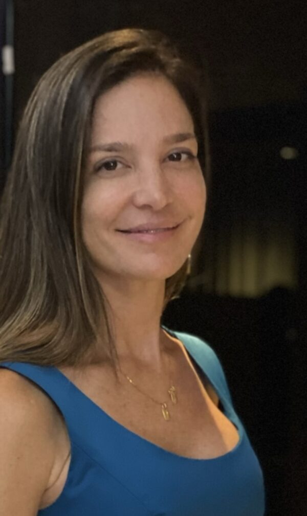Helena Zarur